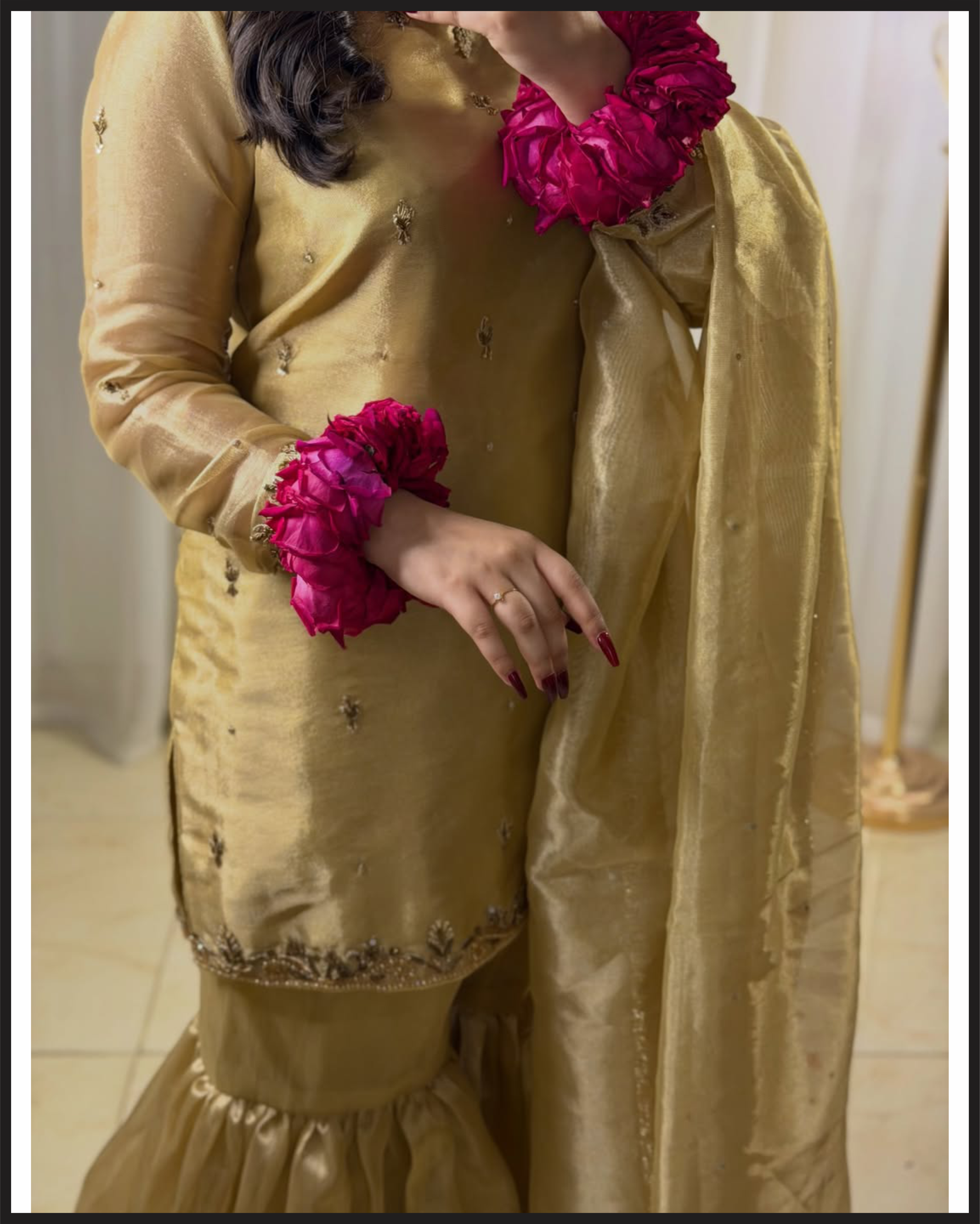 GOLDEN_GHARARA
