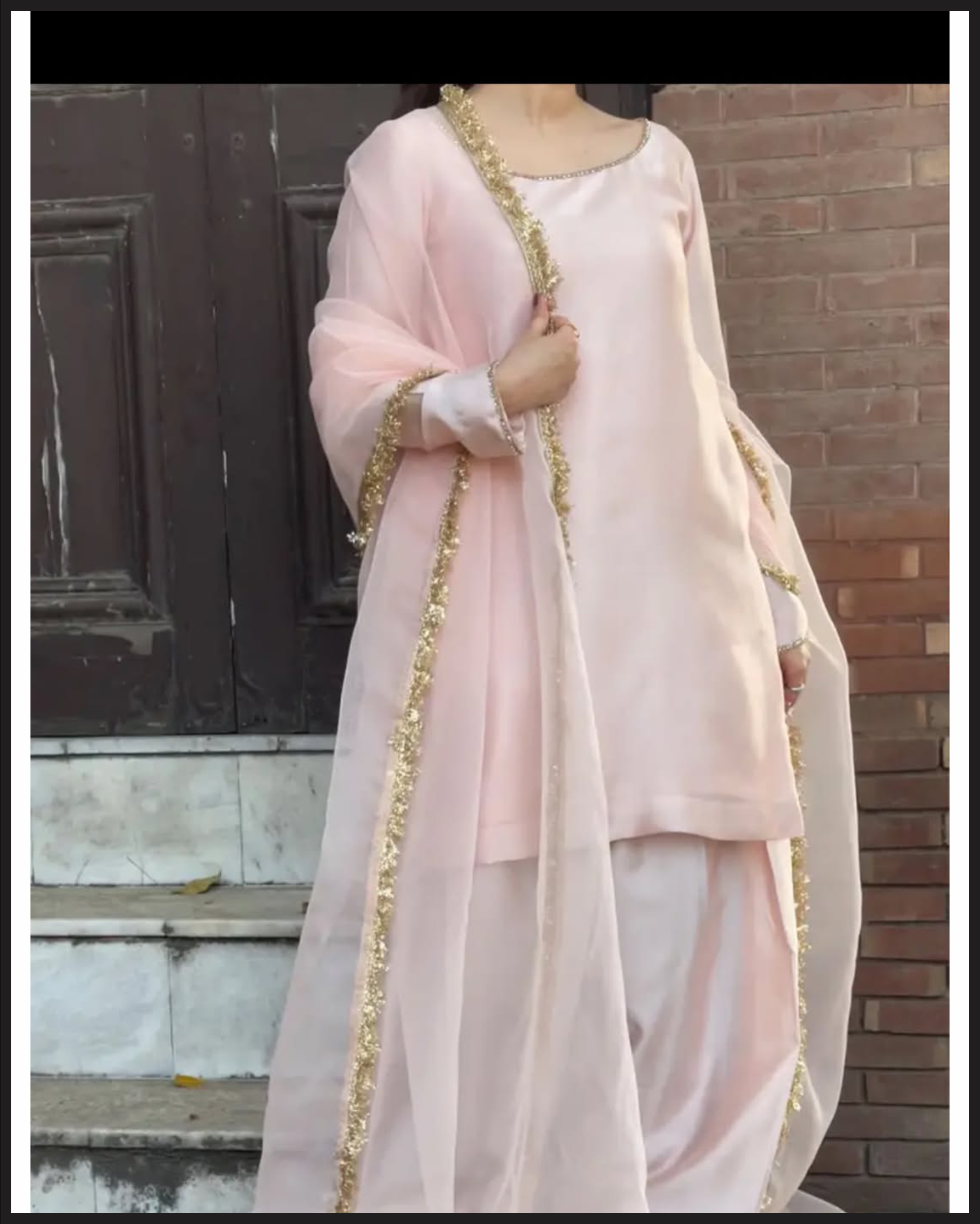 LIGHT_PINK
