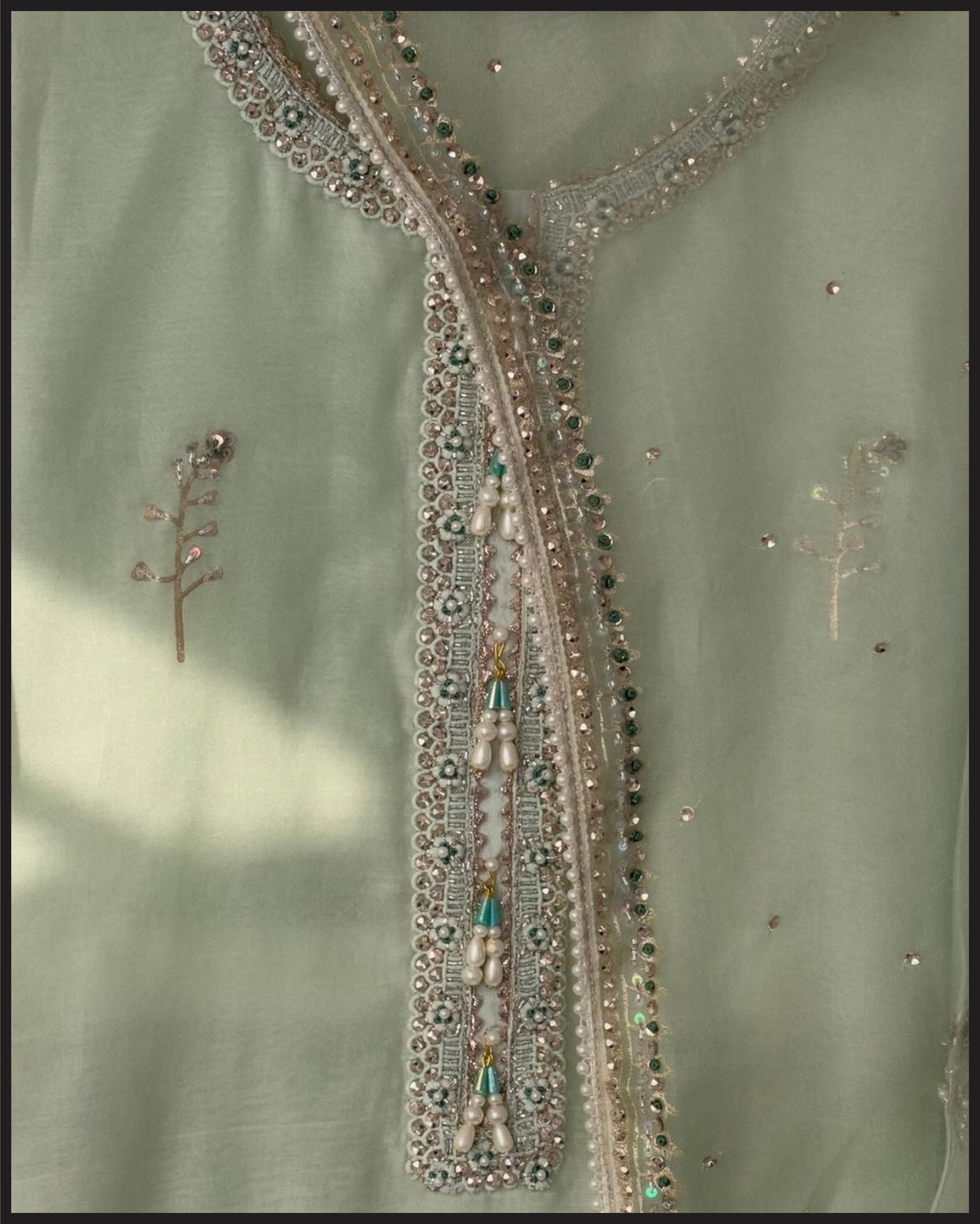 MINT_GREEN