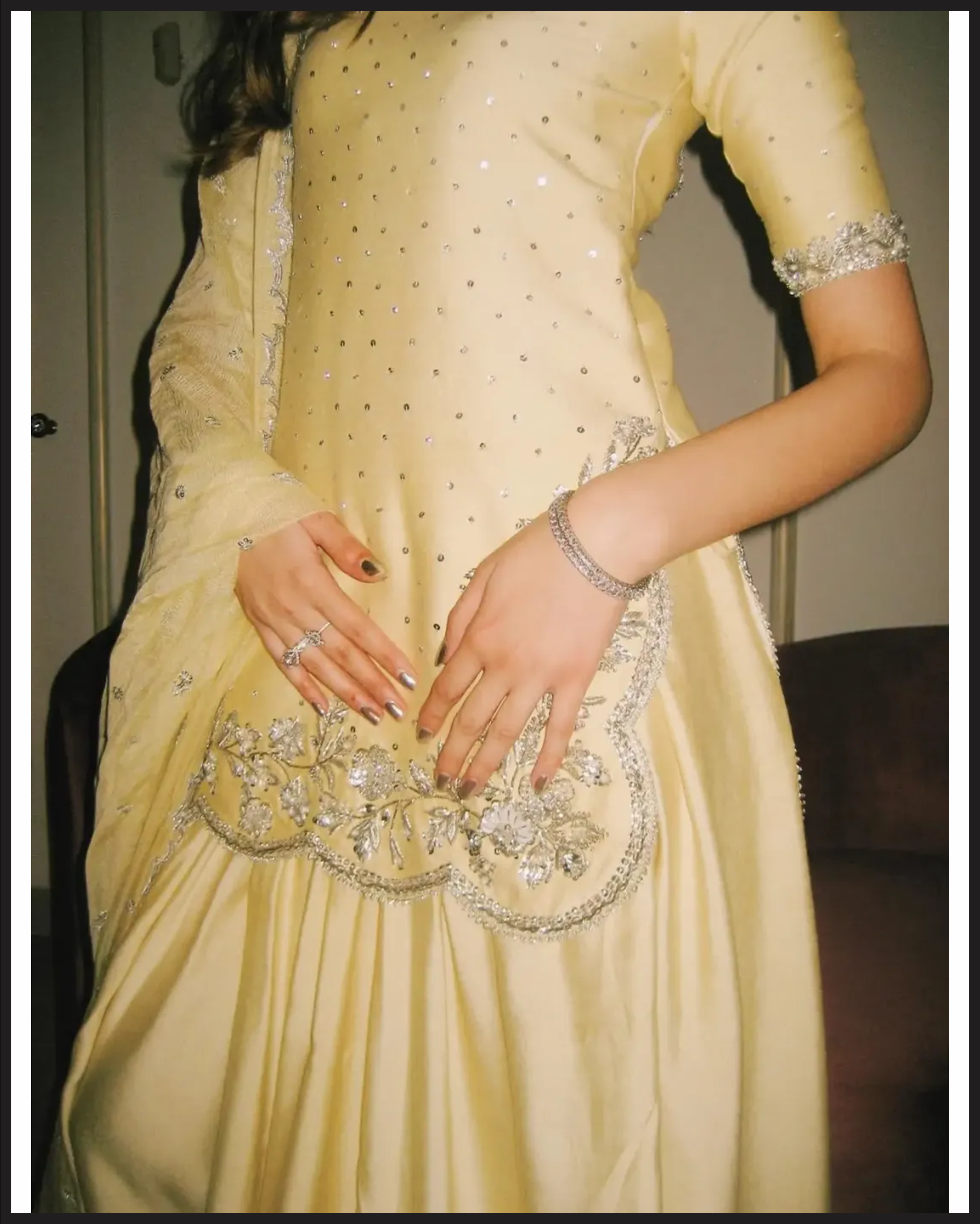 PALE_YELLOW