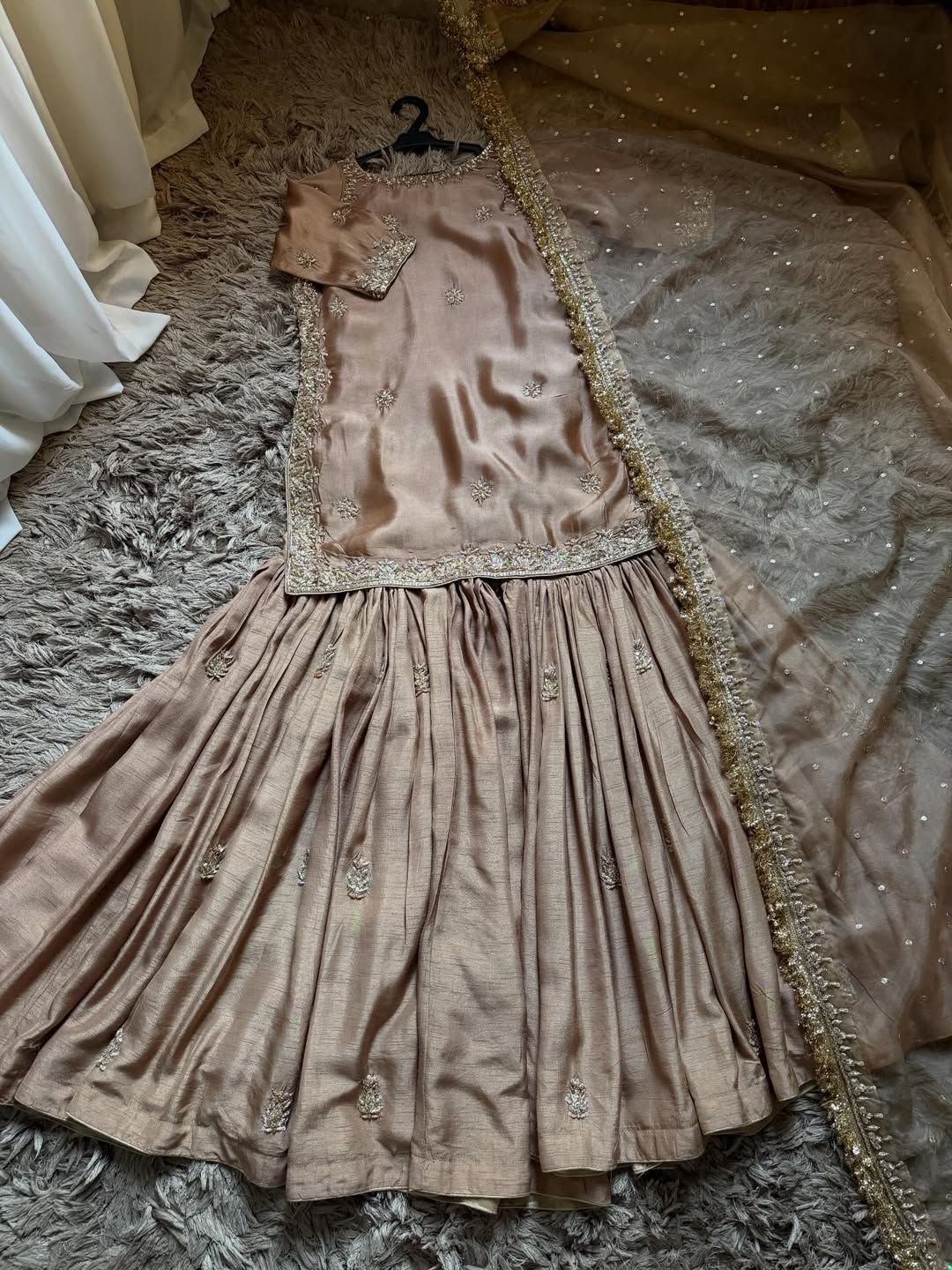 LIGHT_BROWN