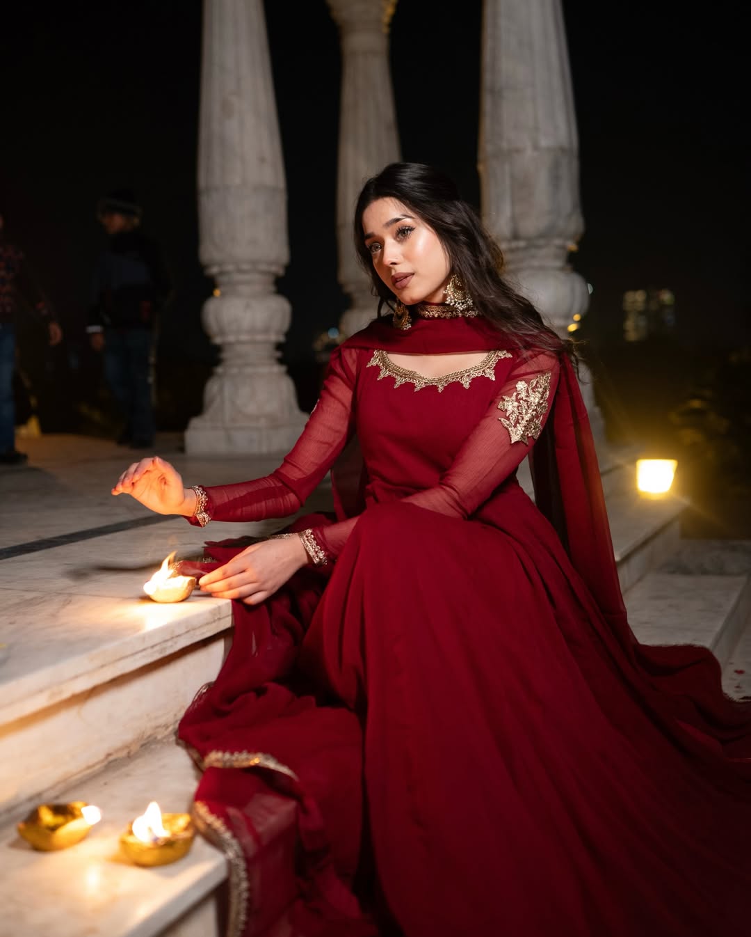 MAROON_KALIDAAR