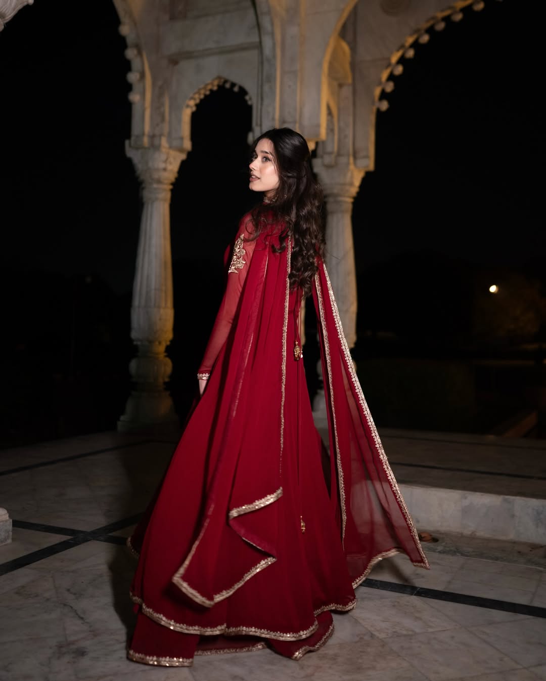 MAROON_KALIDAAR